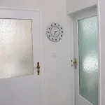 Sweet With Free Private Parking 아파트 *