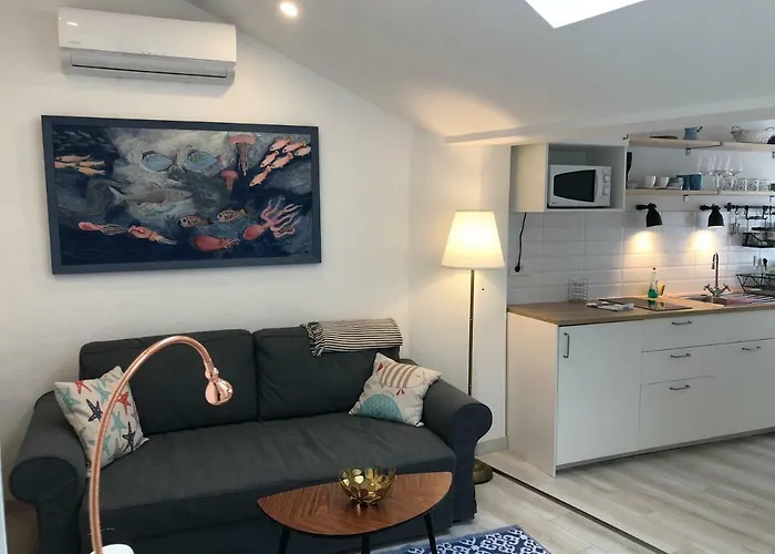 Sweet With Free Private Parking *