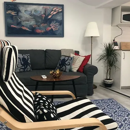 Sweet With Free Private Parking Appartement