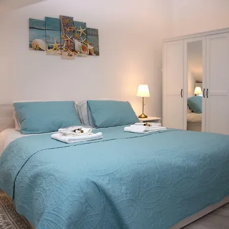 Sweet With Free Private Parking Appartement
